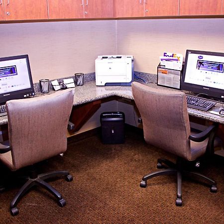 Hampton Inn Sidney Bagian luar foto