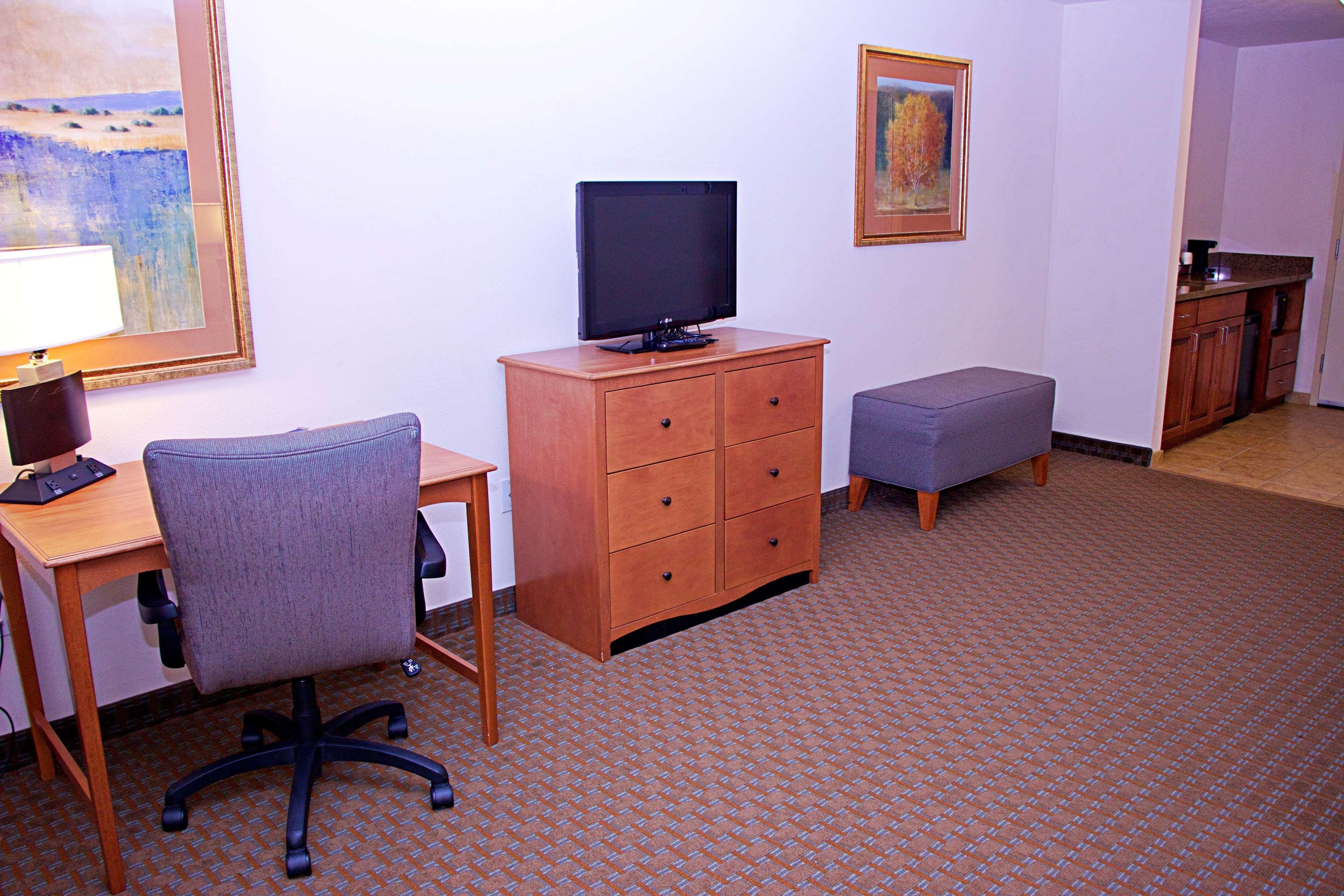 Hampton Inn Sidney Bagian luar foto