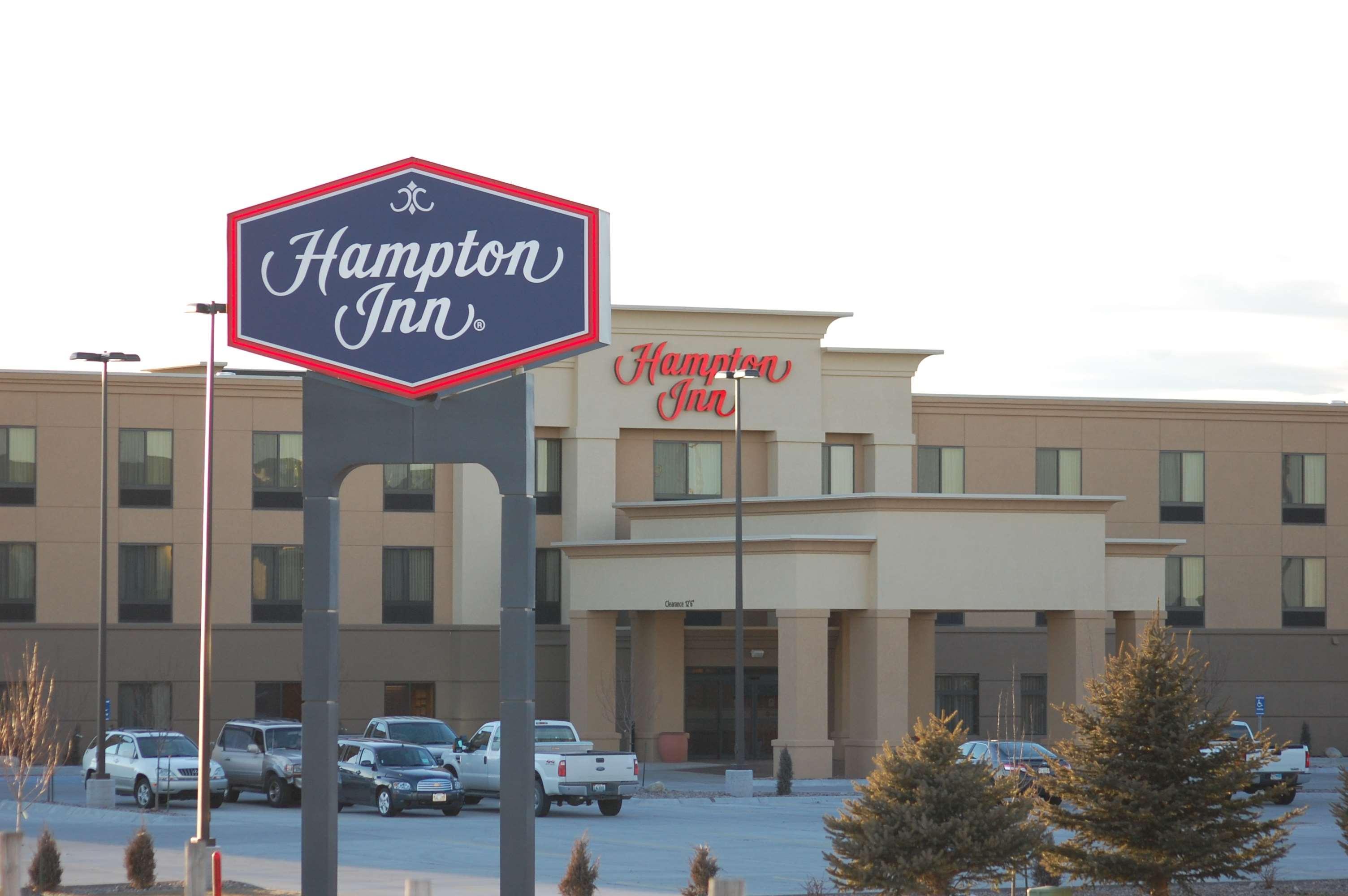 Hampton Inn Sidney Bagian luar foto