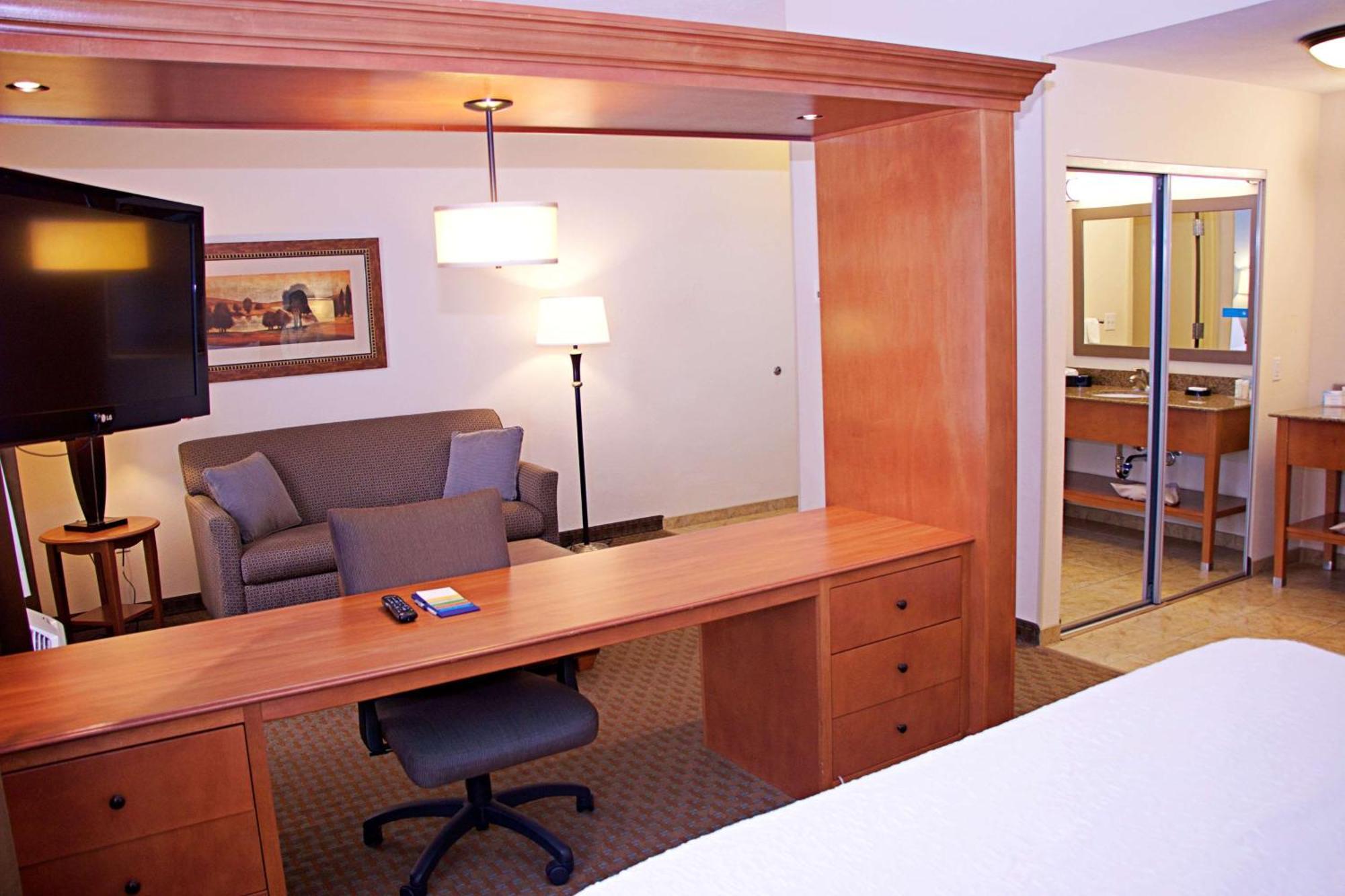 Hampton Inn Sidney Bagian luar foto