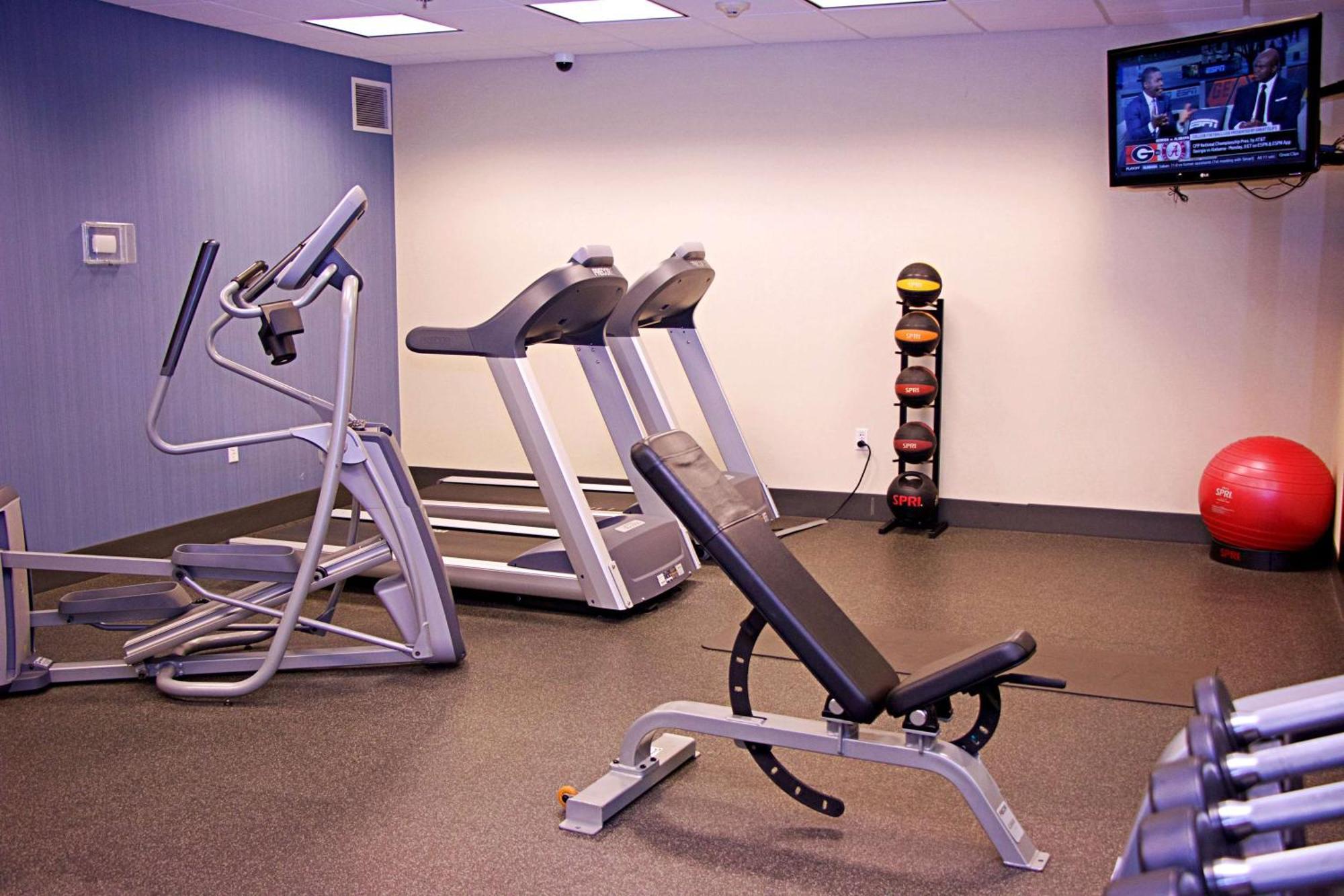 Hampton Inn Sidney Bagian luar foto